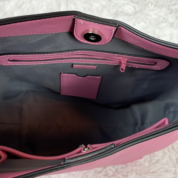 ALFANI ~ Bangle Faux-Leather Hobo ~ Pink Shell Silver ~ NWT! - Picture 10 of 12